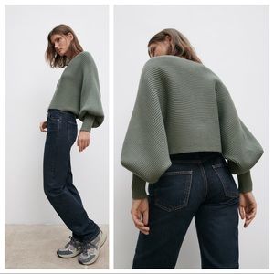 ZARA Wide Sleeve Crop Sweater Size M in Green